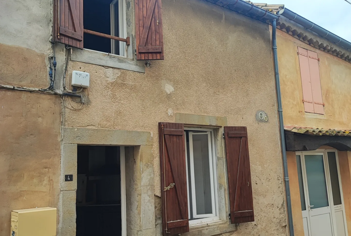 Maison de village à vendre à Puicheric pour 46 500 € 