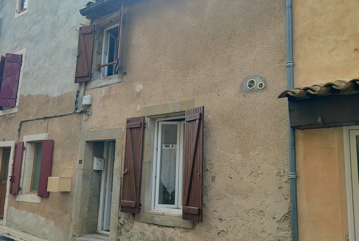 Maison de village à vendre à Puicheric pour 46 500 € 