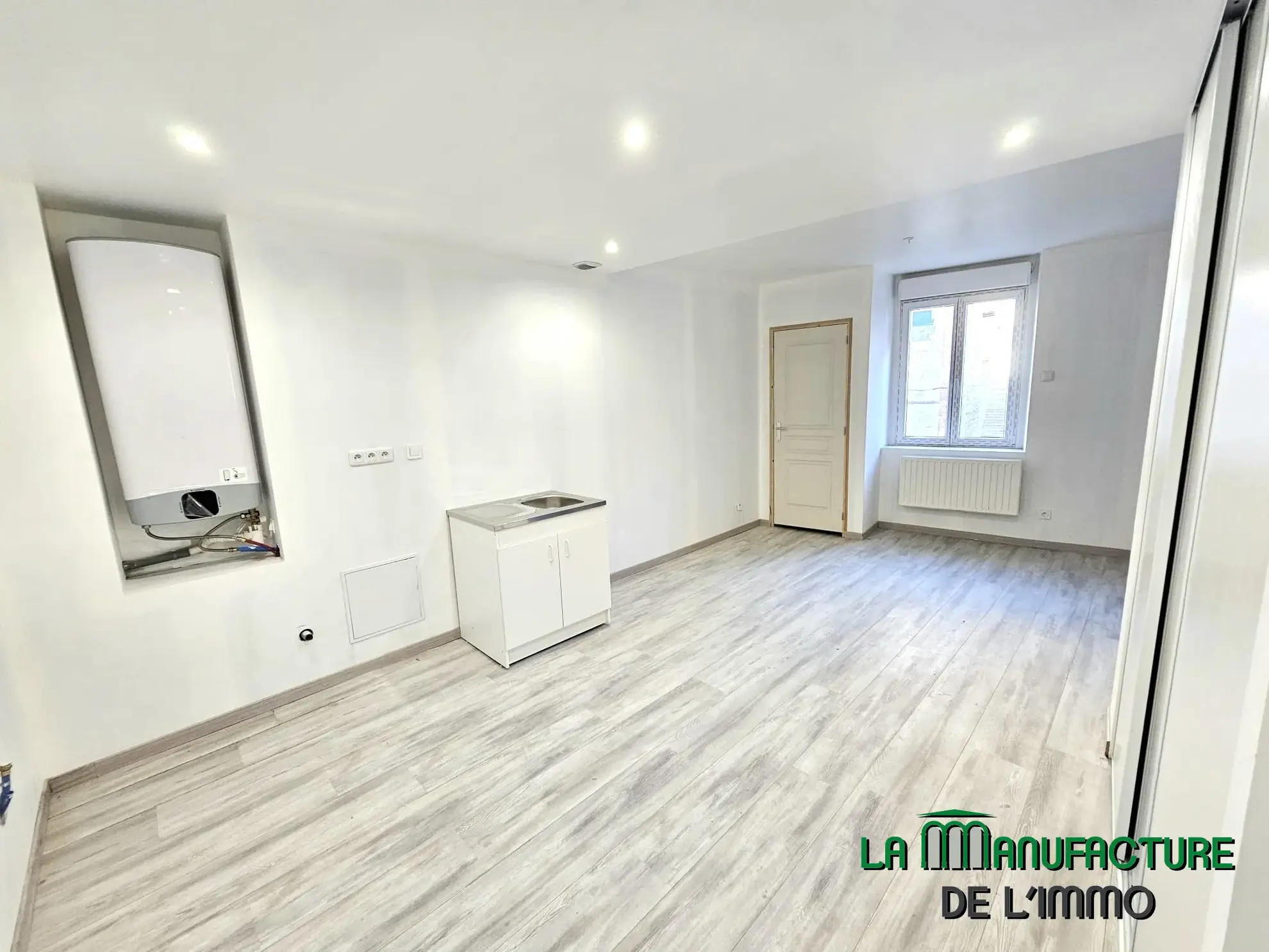 Petit Immeuble de 2 Logements - Idéal Investisseurs à Fraisses 