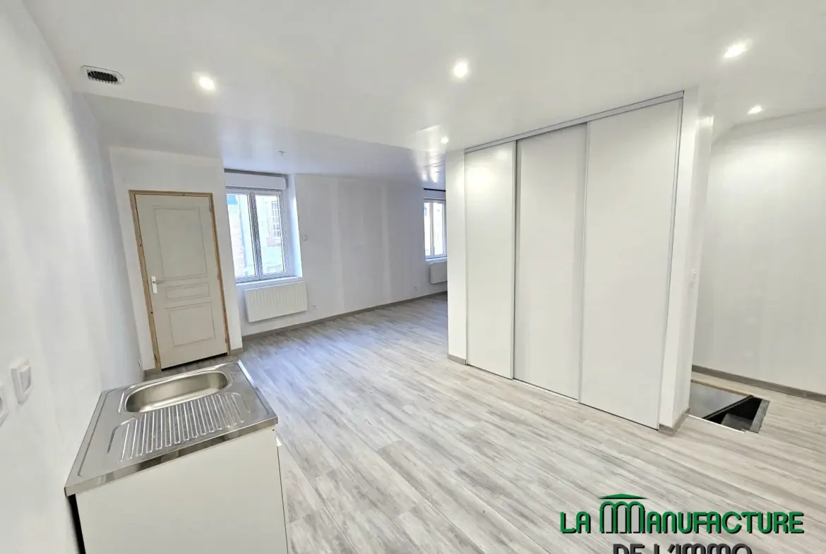 Petit Immeuble de 2 Logements - Idéal Investisseurs à Fraisses 