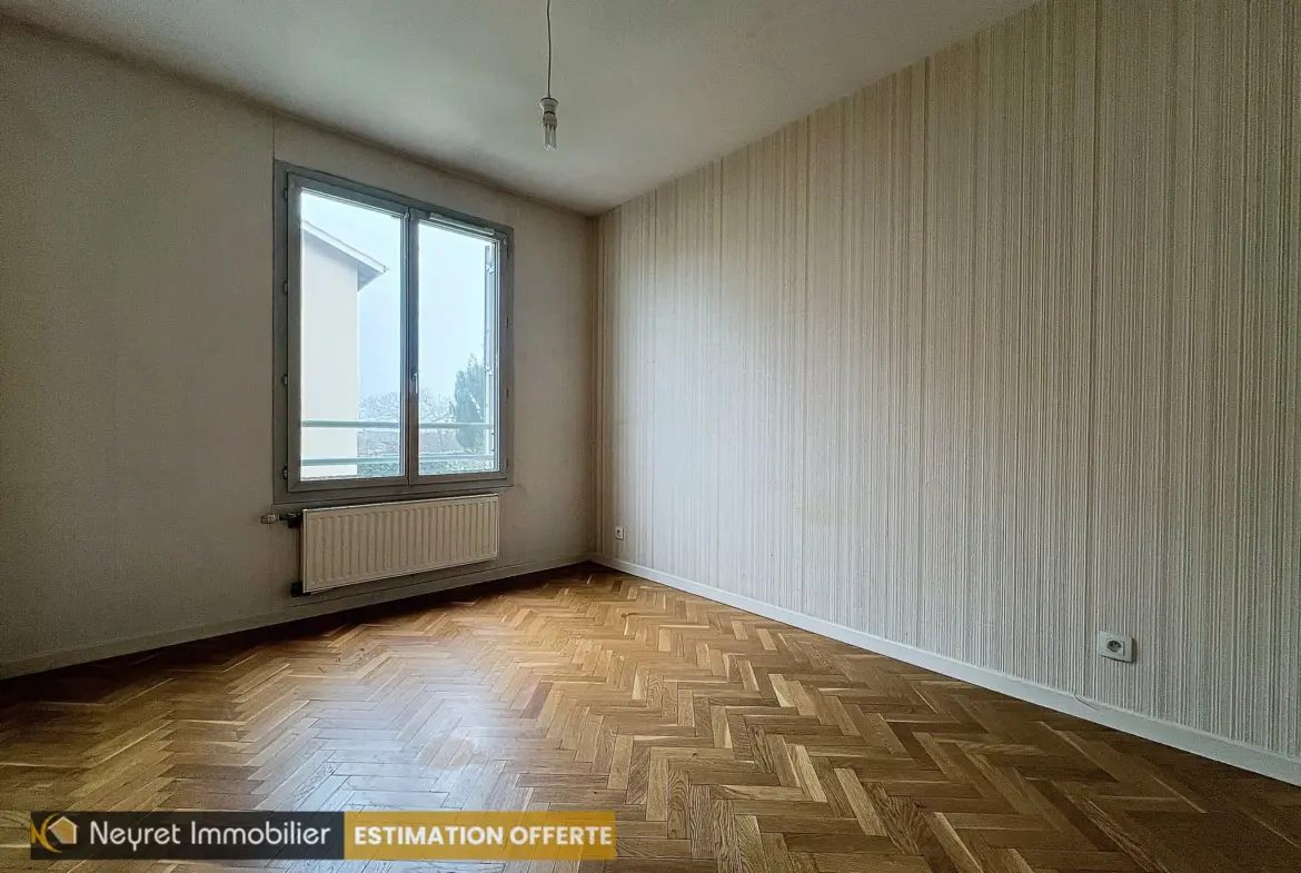 Appartement T4 de 82 m² avec terrasse à Villefranche-sur-Saône 