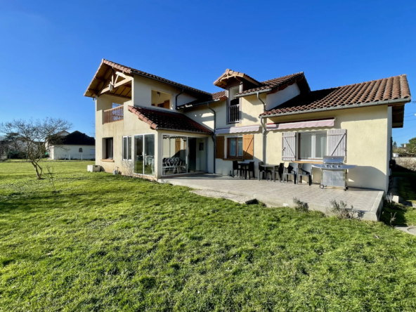 Villa moderne à vendre à Estrablin, 3 chambres, proche Vienne