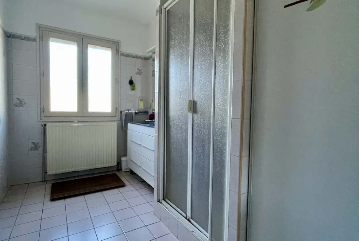 Villa moderne à vendre à Estrablin, 3 chambres, proche Vienne 