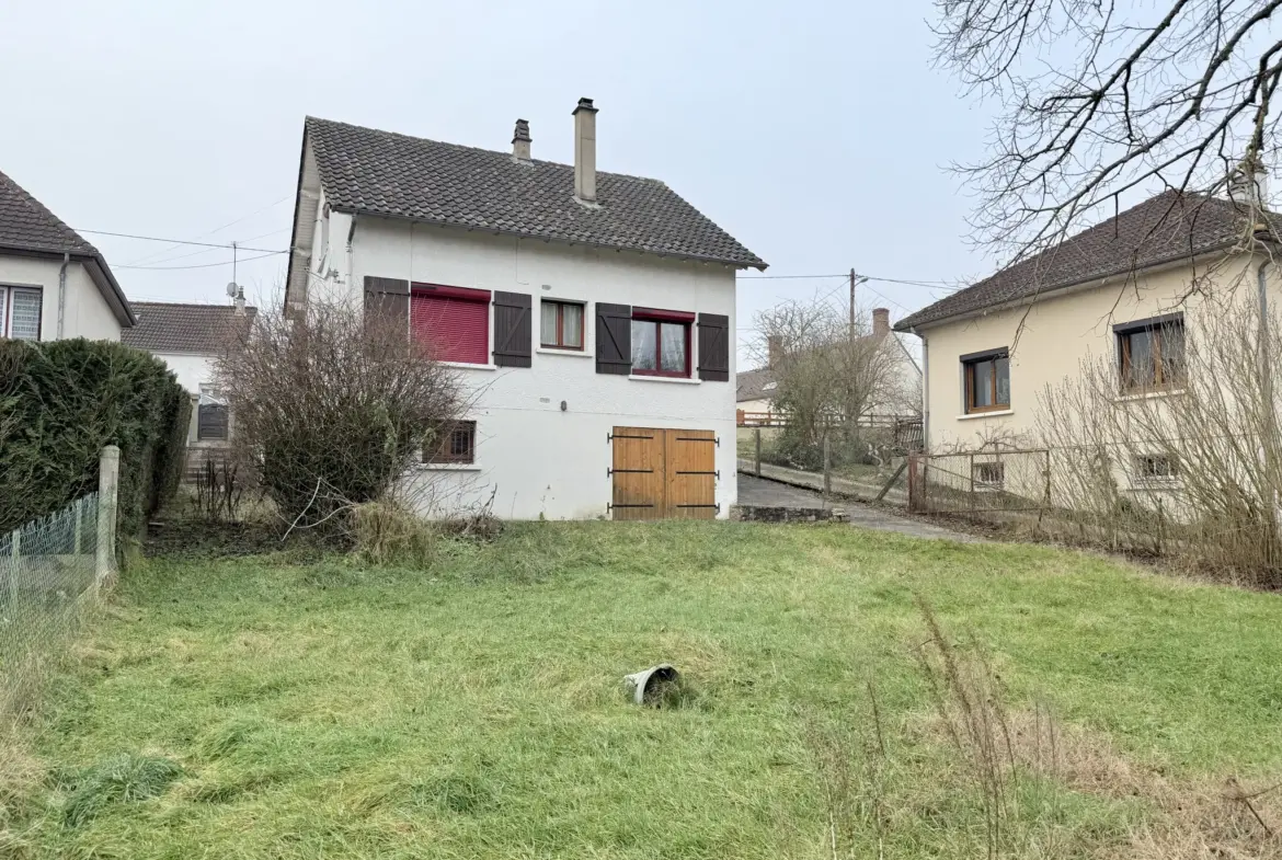 Maison sur sous-sol à vendre à Foecy 