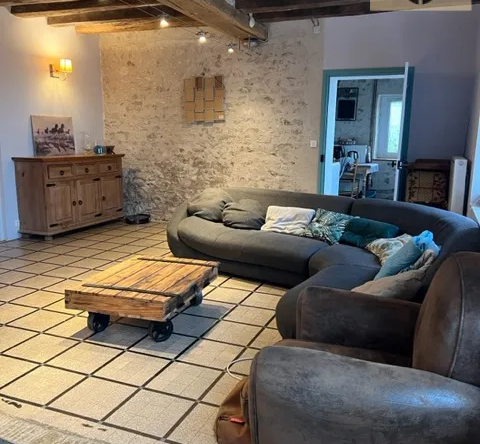 Maison familiale à vendre à Marchenoir - 4 chambres, 1 094 m²