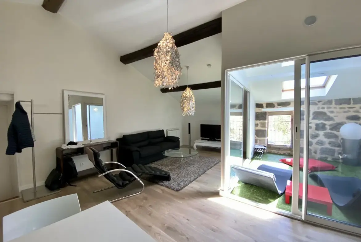 Appartement 3 pièces avec patio intérieur à Vias 