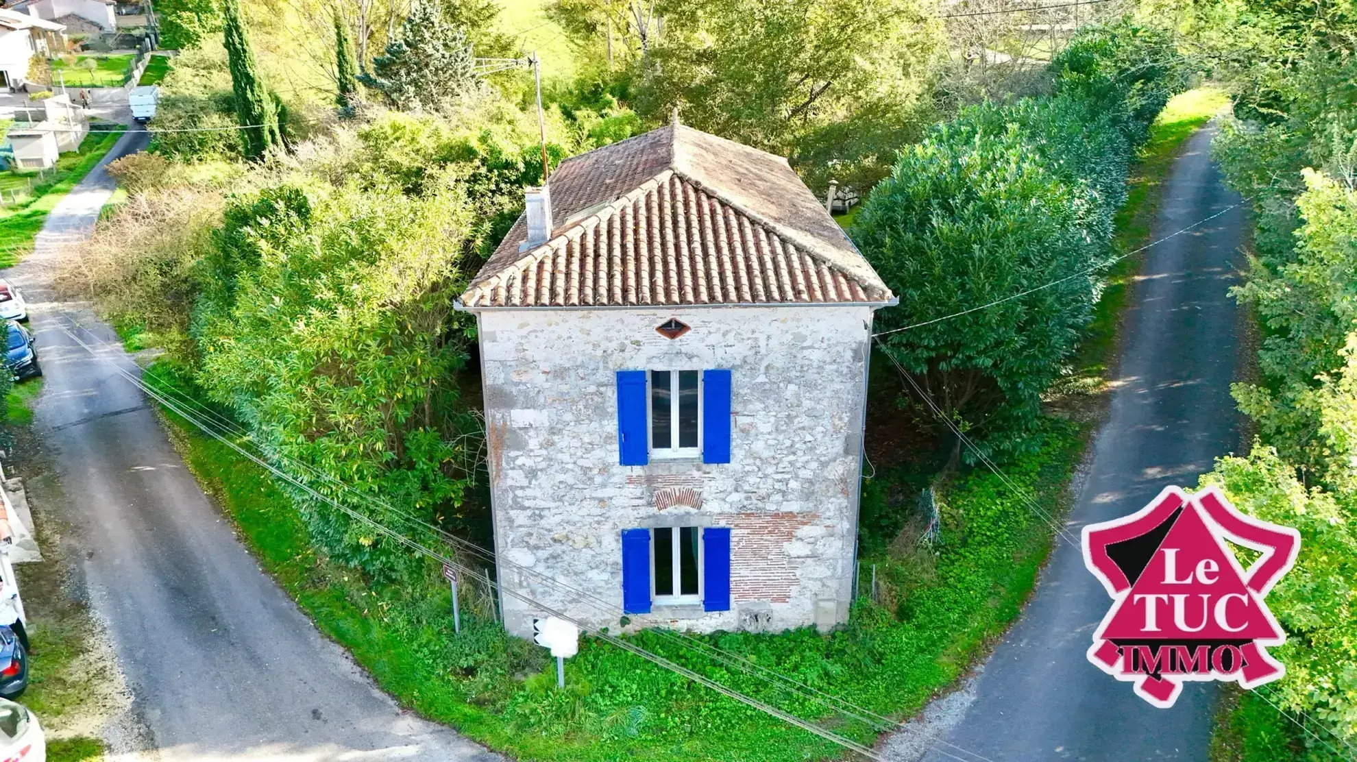 Maison en pierre 3 chambres avec terrain de 1746 m² à Penne d'Agenais 