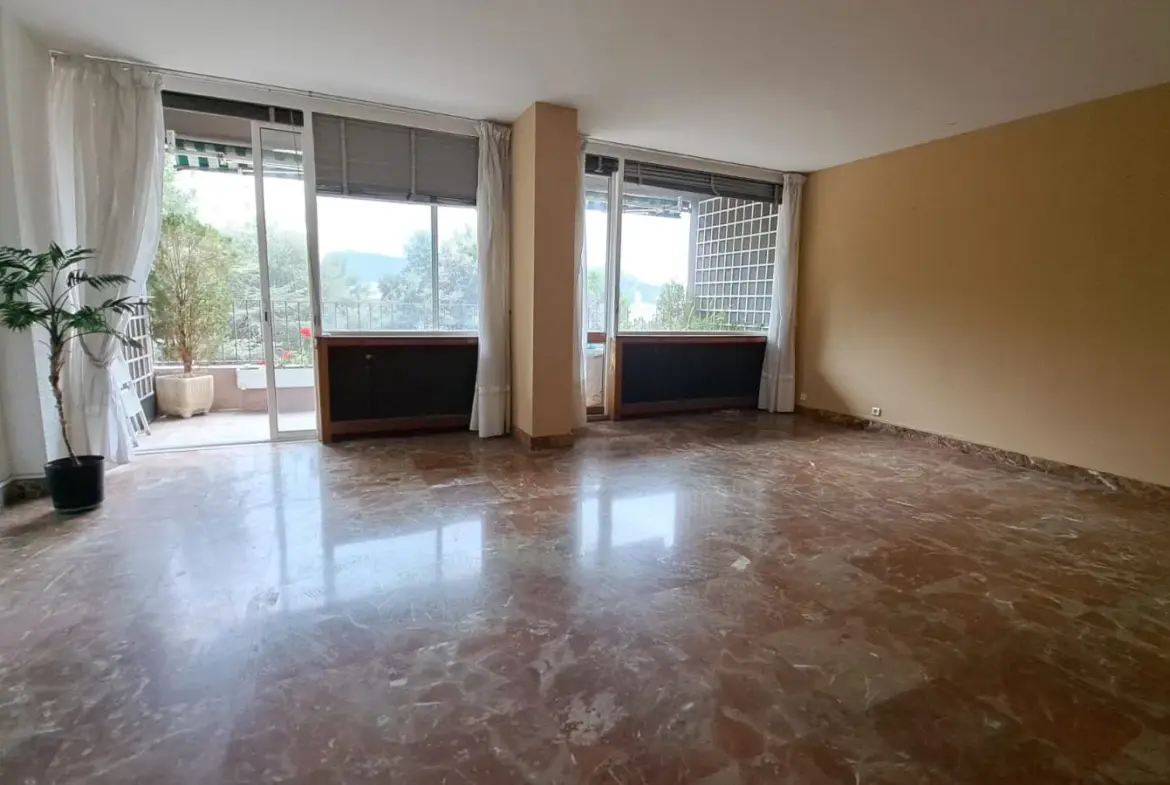 Appartement 4 pièces avec terrasse à Marseille 13009 