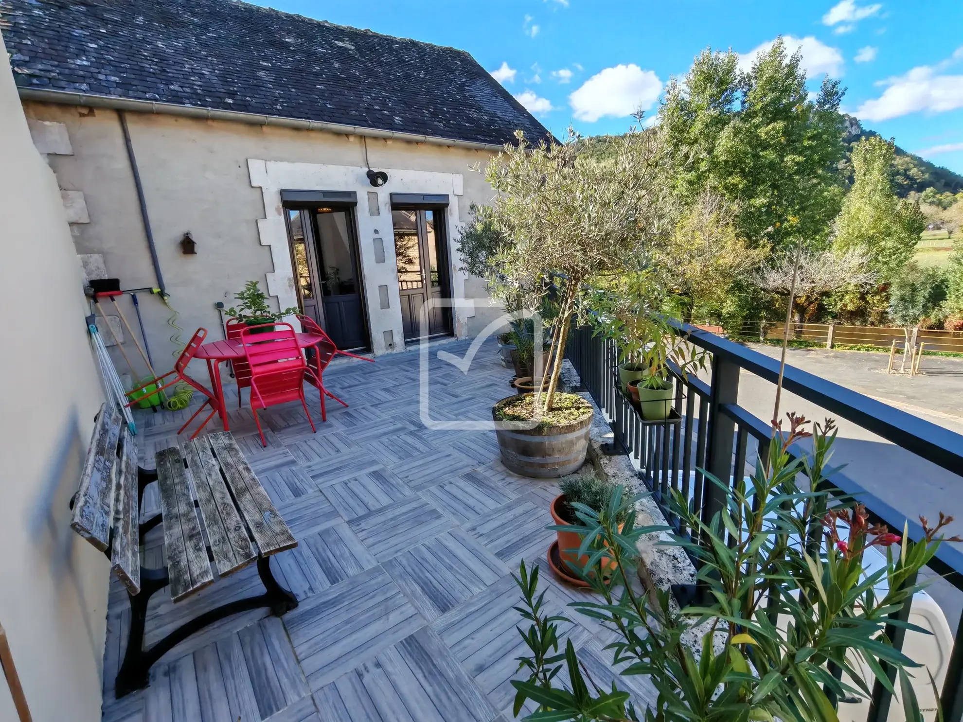 Maison de village restaurée à Condat sur Vezere - 266 000 EUR 