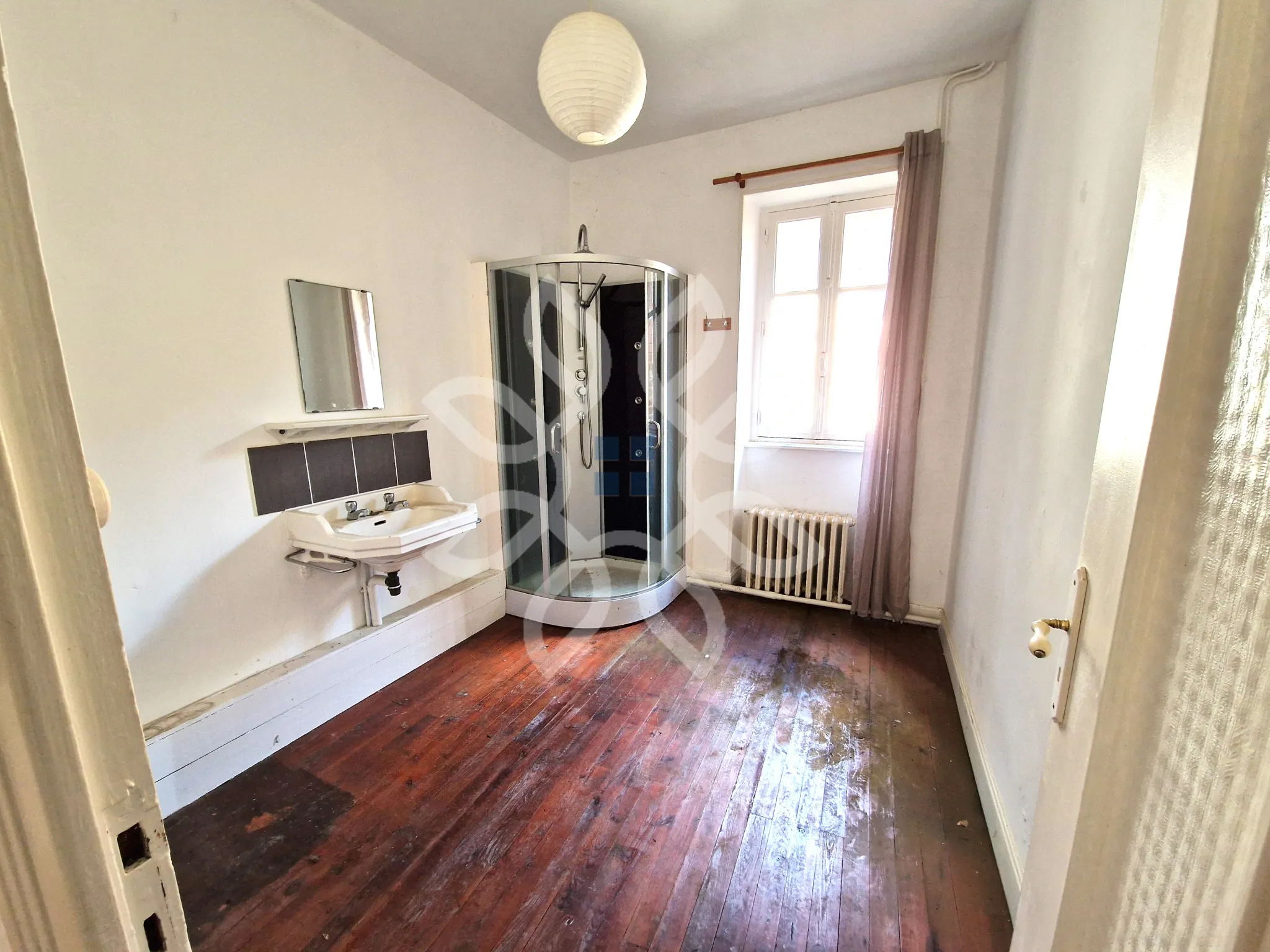 Ensemble immobilier à vendre à Champagnac-le-Vieux 