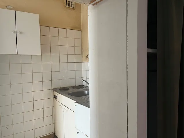 Appartement à rénover avec balcon vue mer à St Hilaire de Riez 