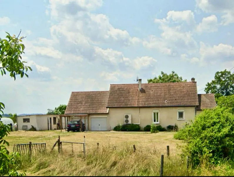 Longère de 113 m² avec vue sur la chaîne des Puys à Saint-Gérand le Puy 