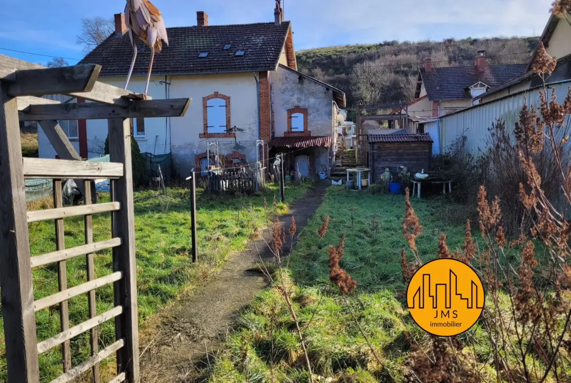 Maison Mitoyenne avec Jardin à Chatillon - Potentiel XXL 