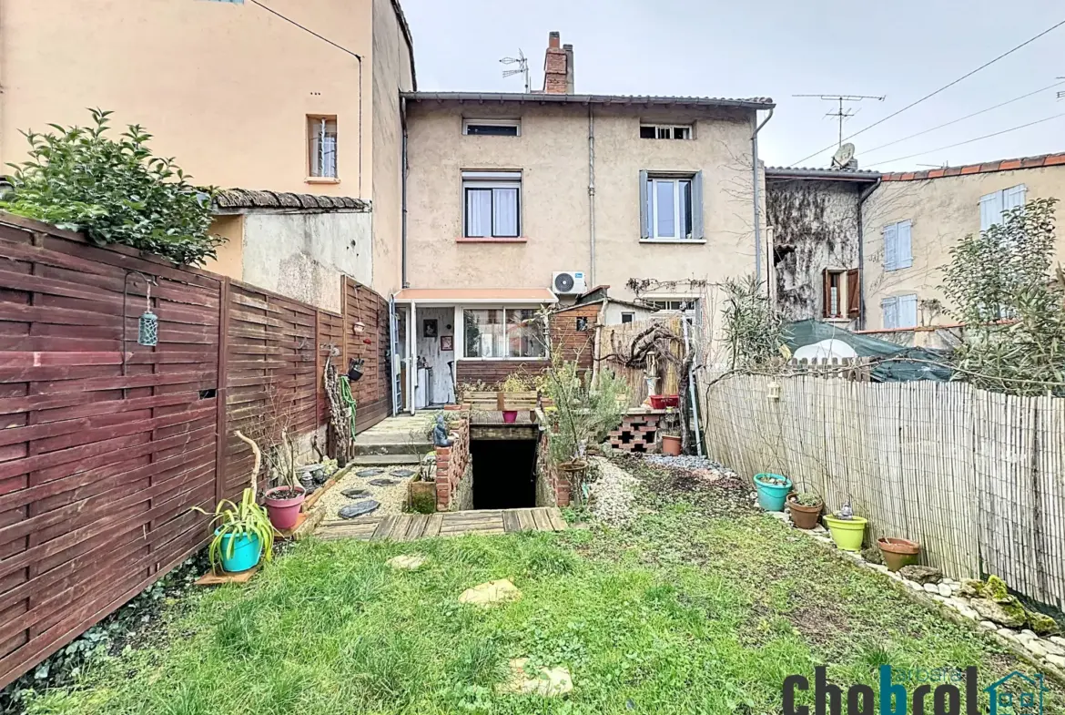 À vendre : Charmante maison de village avec jardin à Villemur-sur-Tarn 