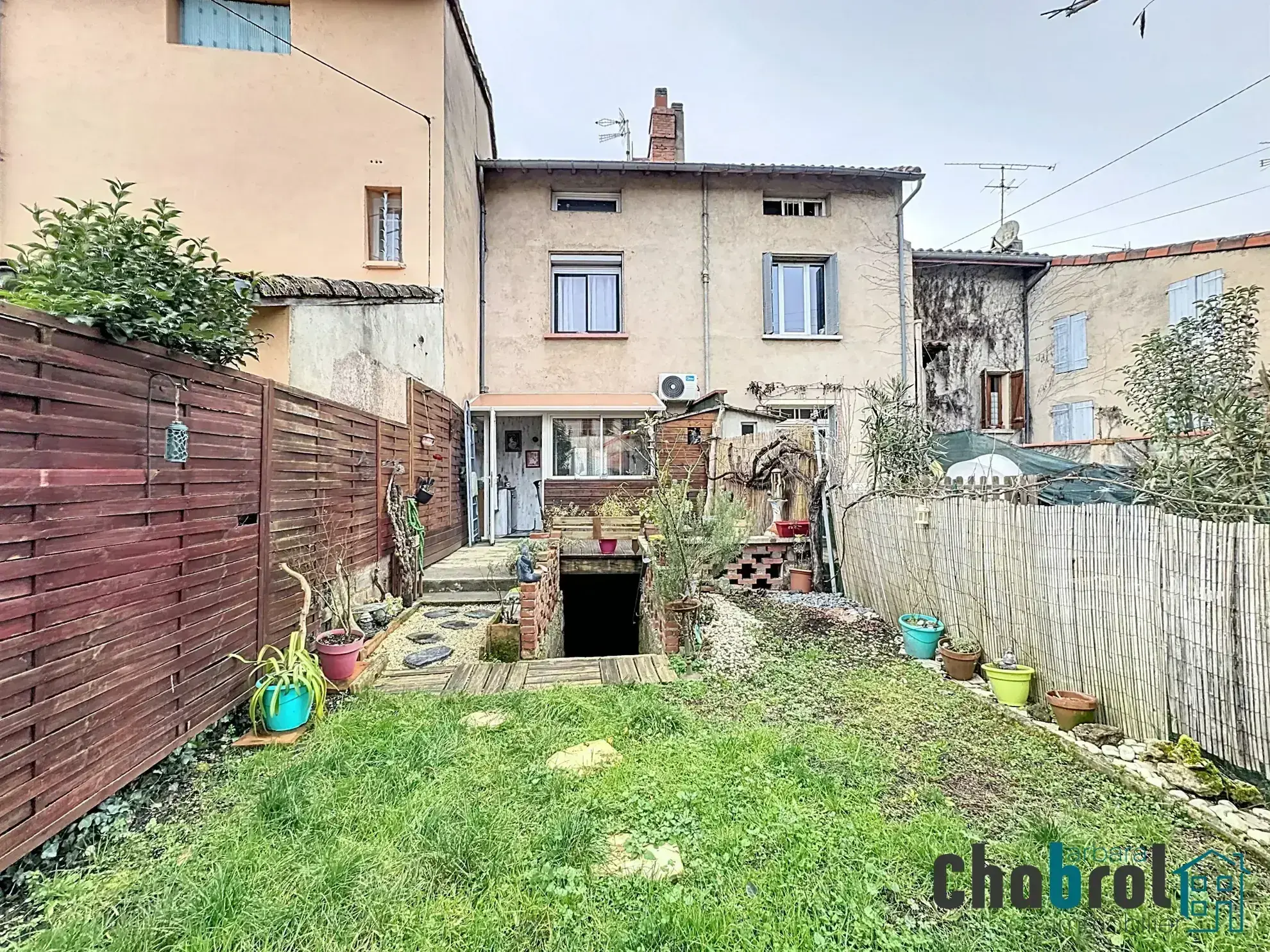 À vendre : Charmante maison de village avec jardin à Villemur-sur-Tarn 