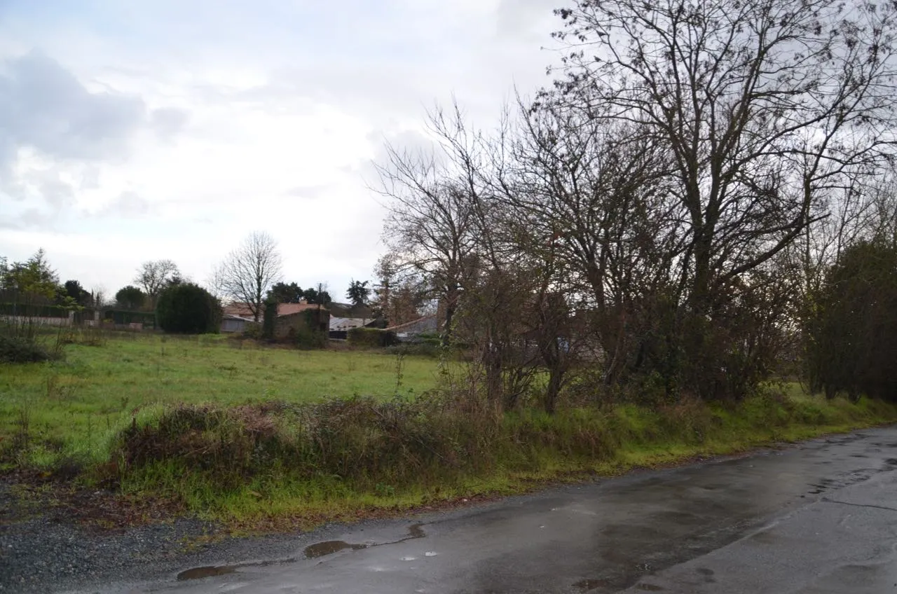 Terrain à bâtir à Sainte Hermine - 604 m² près du supermarché 