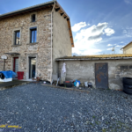 Maison 4 pièces de 110m² avec terrain et dépendances à Puy-Guillaume