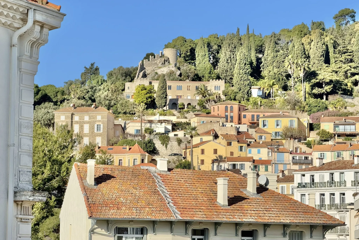 Superbe T2 à Hyères avec Vue Dégagée 