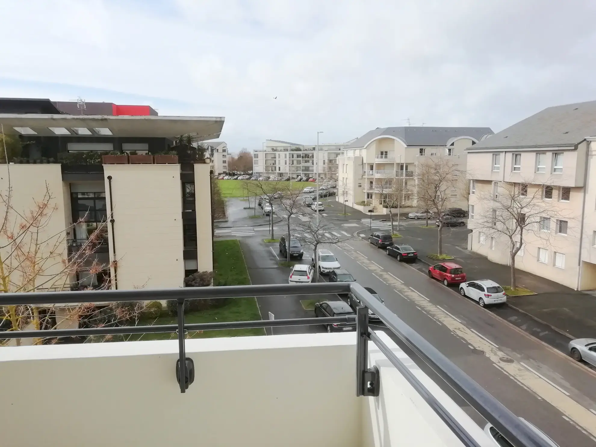 À vendre : Appartement 3 pièces meublé à Caen avec garage spacieux 