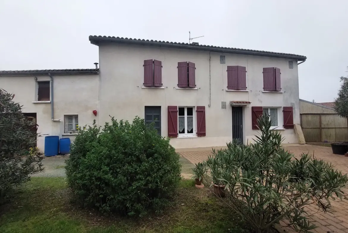 Maison de bourg 4 chambres à Saint-Rémy, proche de Niort 