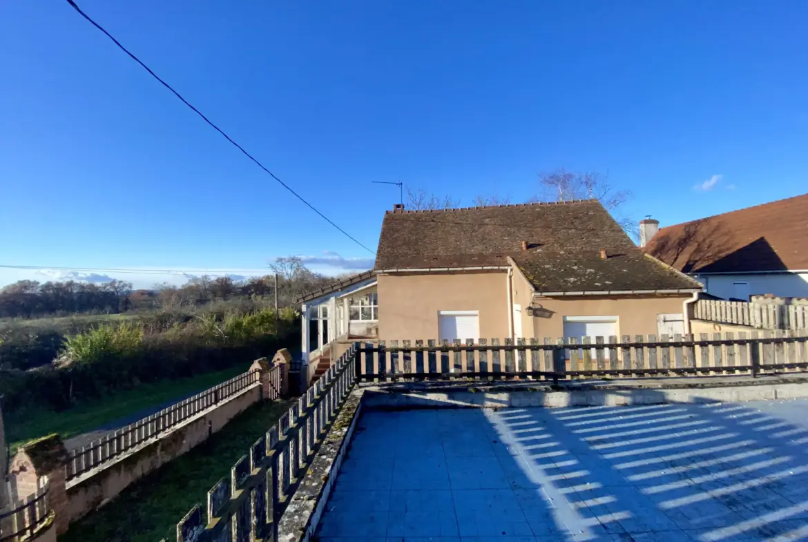 Maison de campagne à vendre avec 3 chambres à Vitry sur Loire 