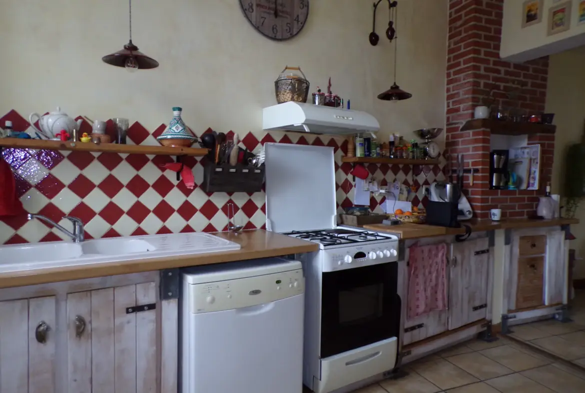 Maison coup de cœur à Sablé-sur-Sarthe avec terrasse et espace parental 