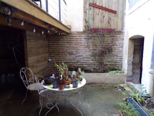 Maison coup de cœur à Sablé-sur-Sarthe avec terrasse et espace parental