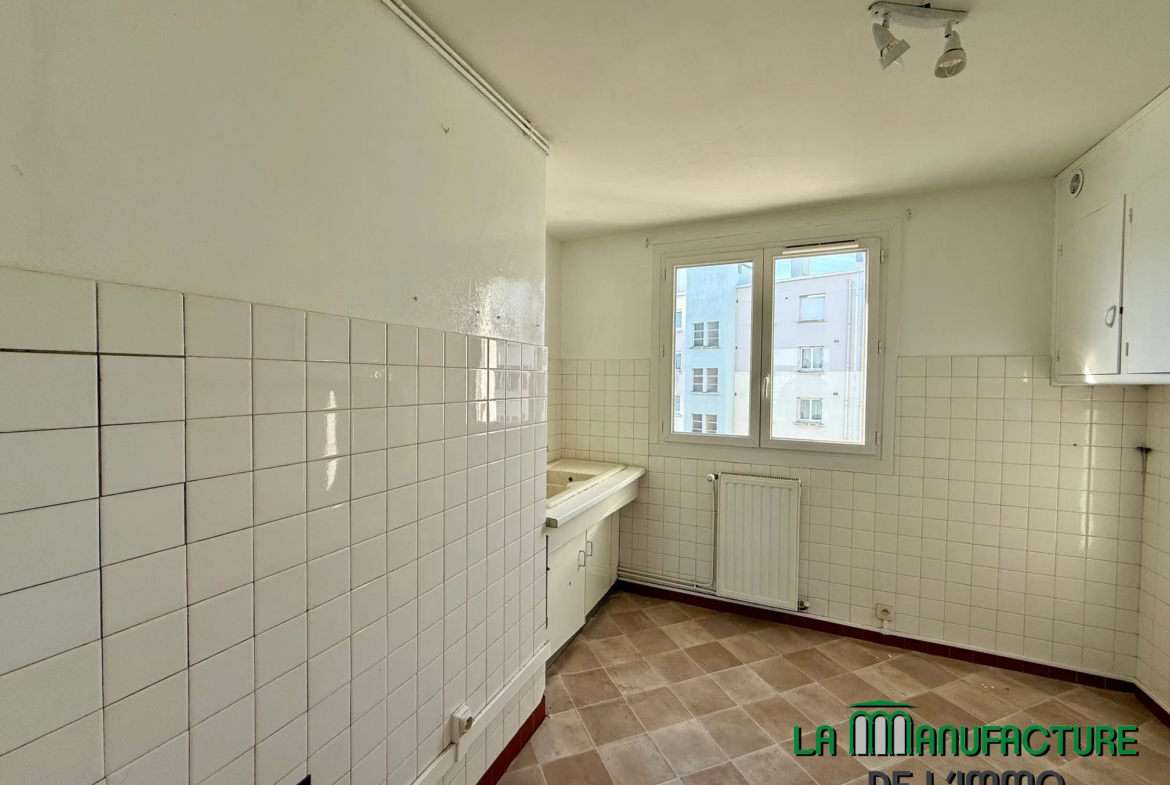 Appartement F3 avec Balcon à Saint-Etienne Bellevue - Idéal Investissement ! 