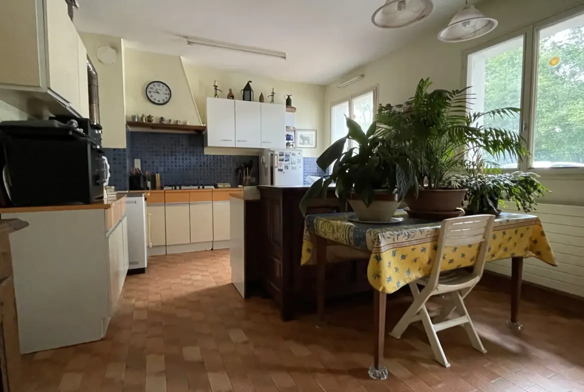 À vendre : Maison de plain-pied sur 15 269 m² à Prémery 