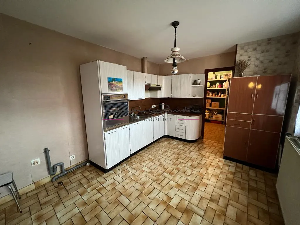 Maison de village avec garage à Cours la Ville - 50 000 EUR 