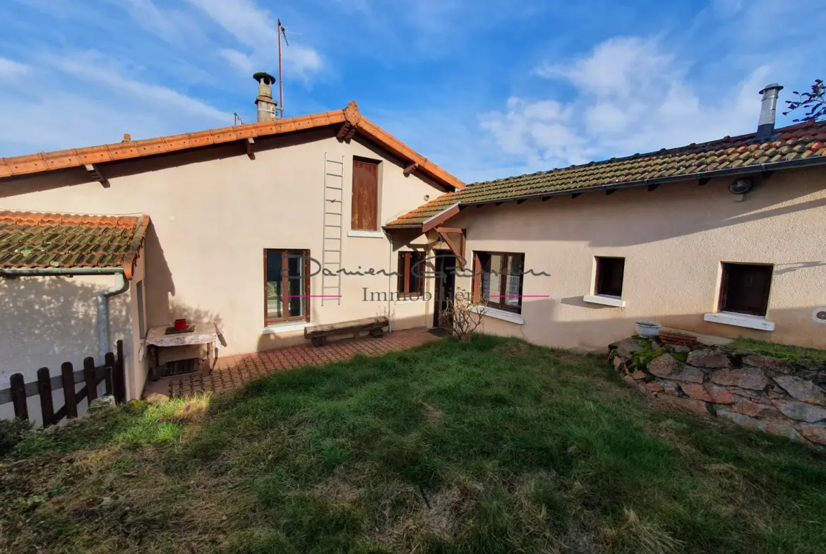 Maison de village avec garage à Cours la Ville - 50 000 EUR 