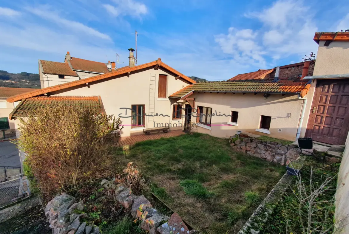 Maison de village avec garage à Cours la Ville - 50 000 EUR 