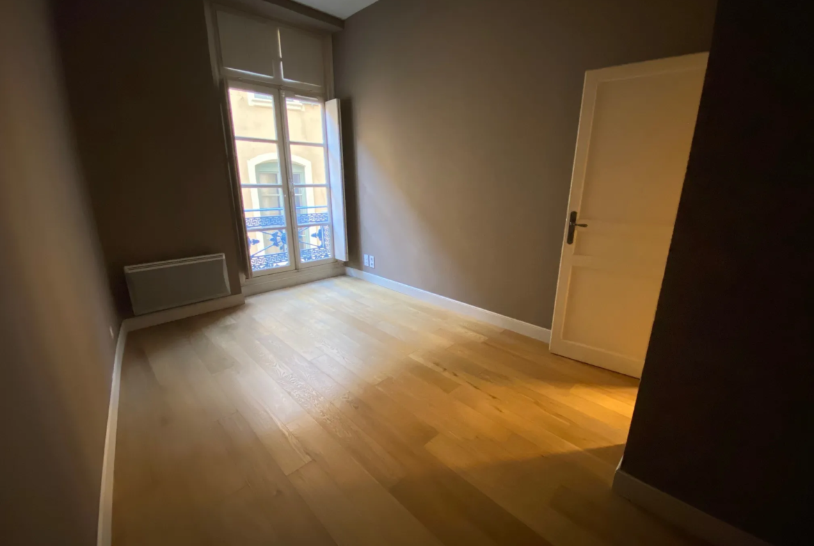 Appartement T3 de 55m² à vendre à Nîmes près de la Maison Carrée 