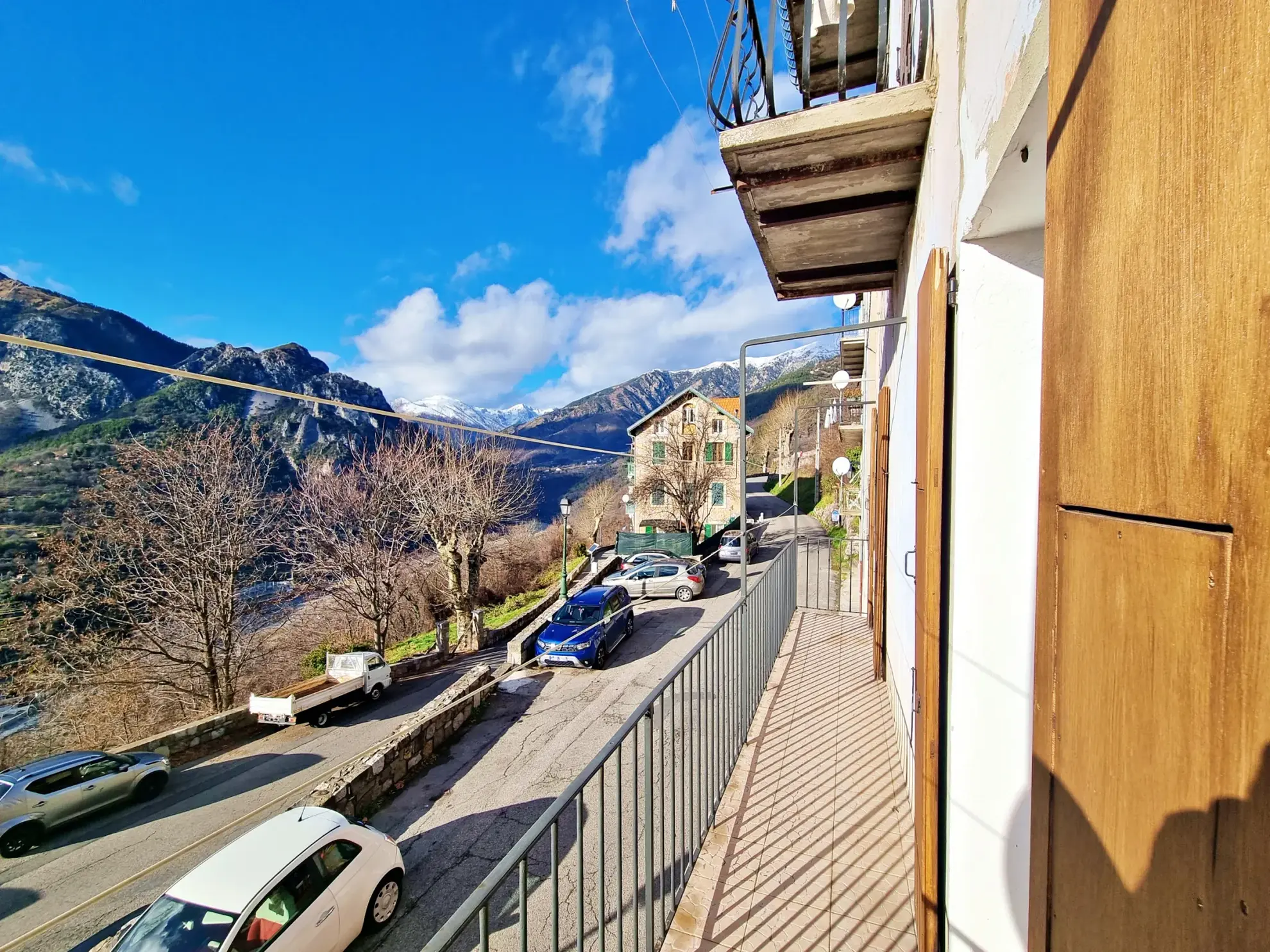 Bel appartement meublé avec terrasse et vue panoramique à Belvédère 