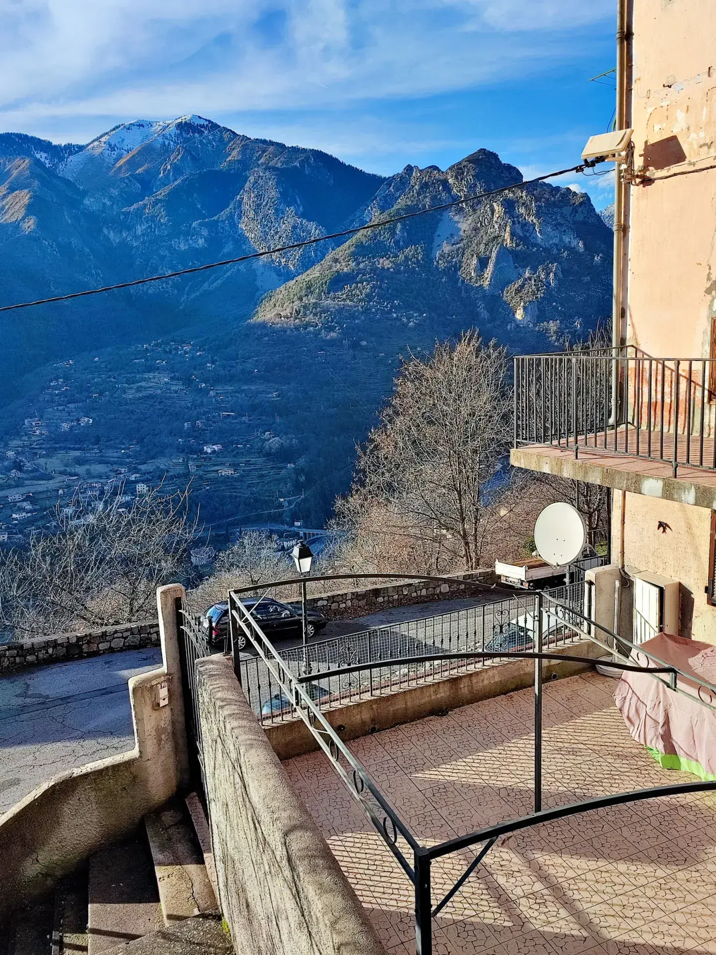 Bel appartement meublé avec terrasse et vue panoramique à Belvédère 