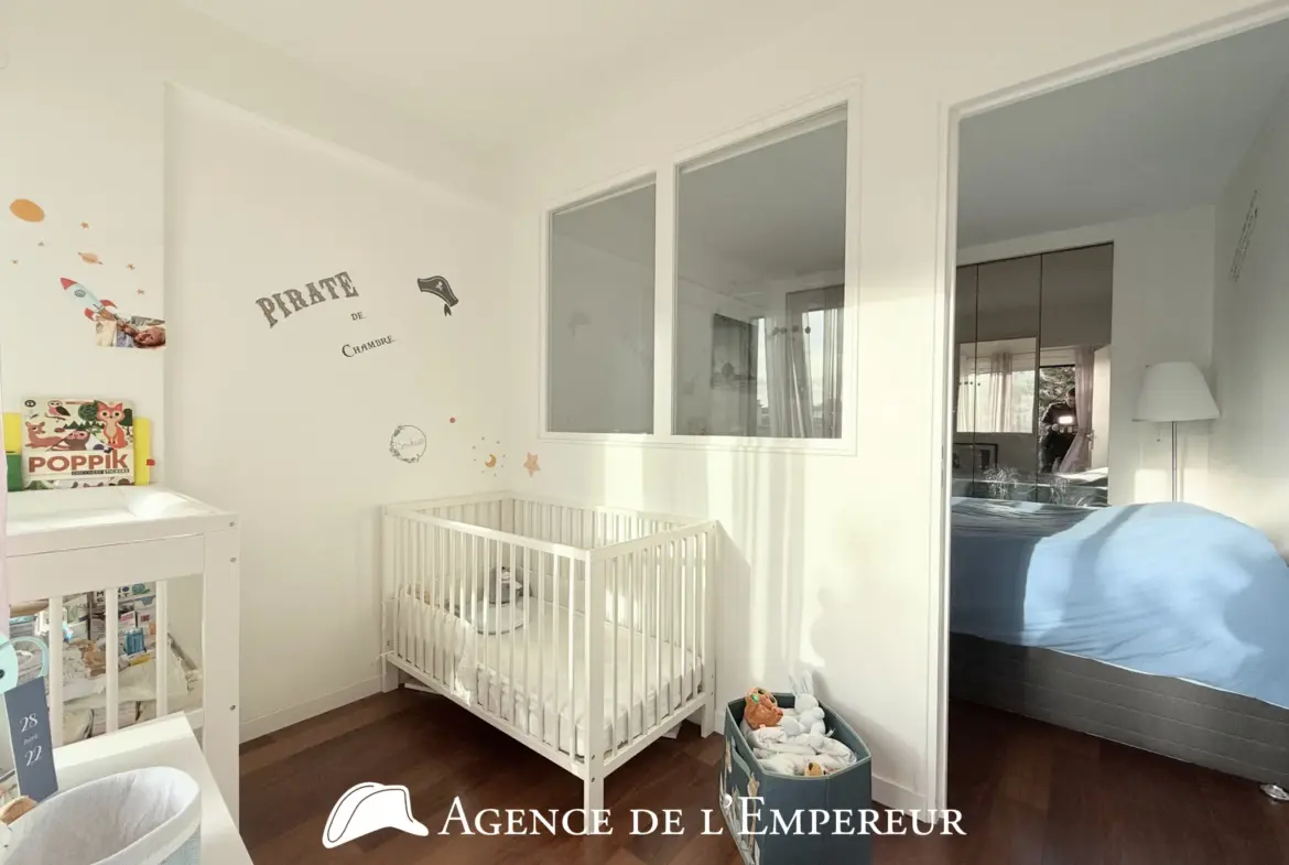 Grand appartement deux-pièces lumineux à Rueil-Malmaison 