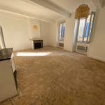 Charmant appartement T2 rénové au cœur de Nîmes