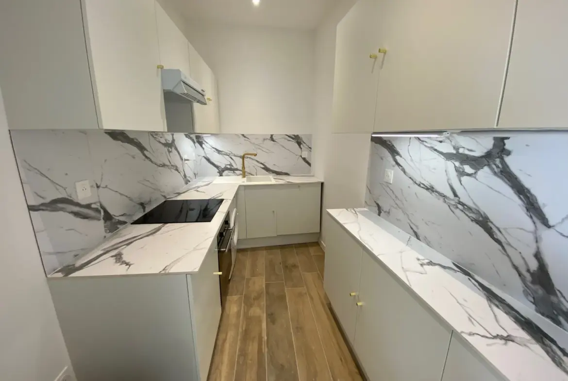 Appartement T2 rénové à Nîmes - Centre historique 