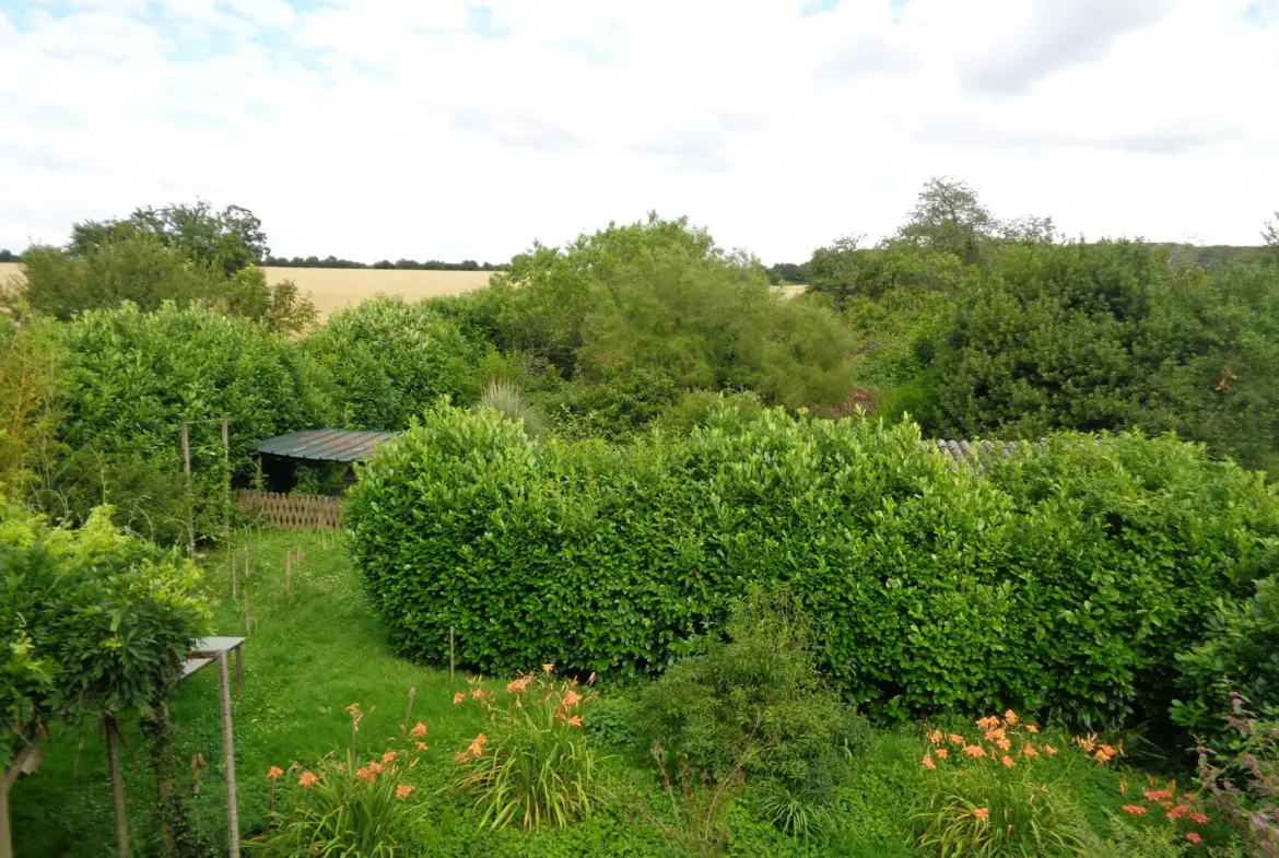 Maison 140 m² à Nolay avec garage et jardin sur 1483 m² 