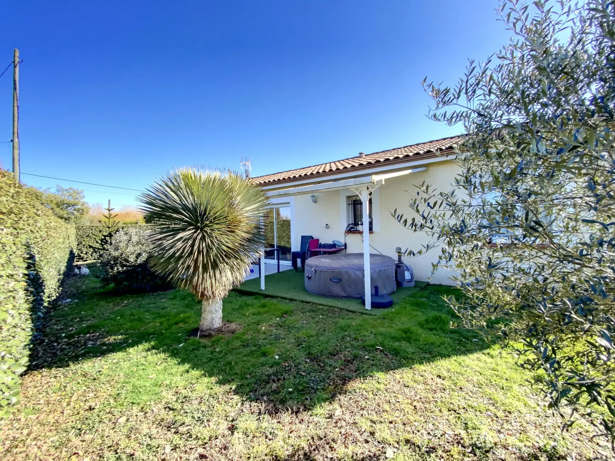 Charmante maison de 104 m2 à Montauban avec jardin spacieux 