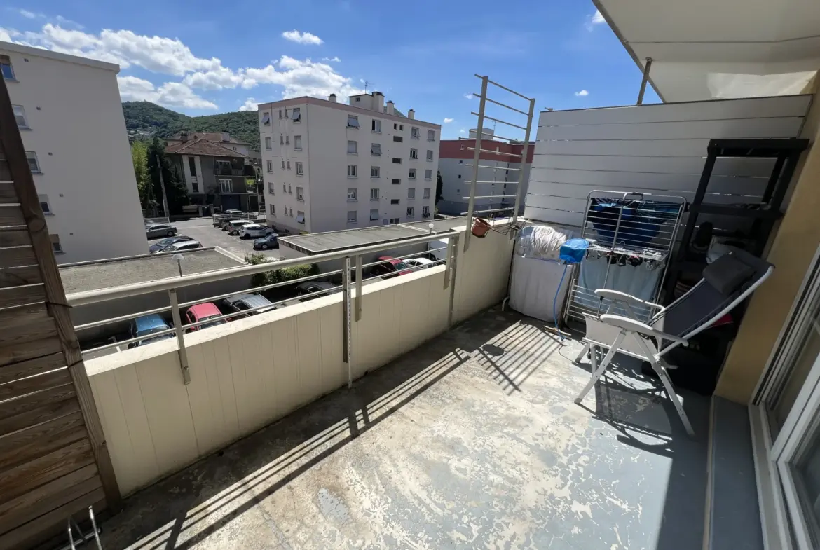 À vendre à Annemasse : Appartement T4 lumineux de 84 m² avec terrasse 