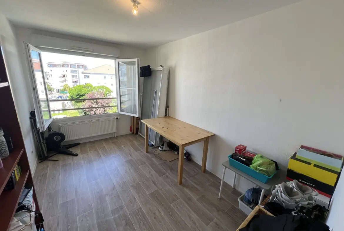 À vendre à Annemasse : Appartement T4 lumineux de 84 m² avec terrasse 