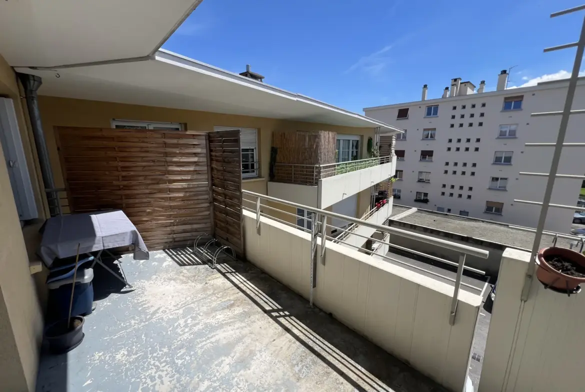 À vendre à Annemasse : Appartement T4 lumineux de 84 m² avec terrasse 