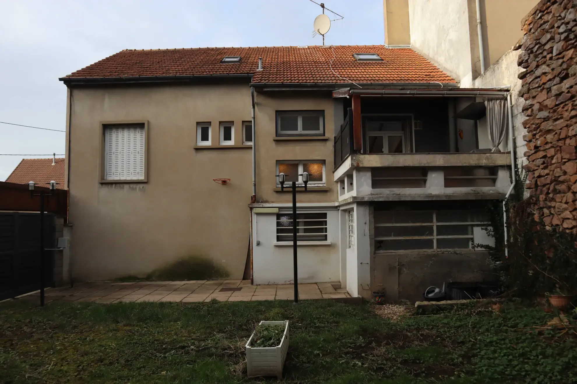 Maison spacieuse sur sous-sol à vendre à Autun 