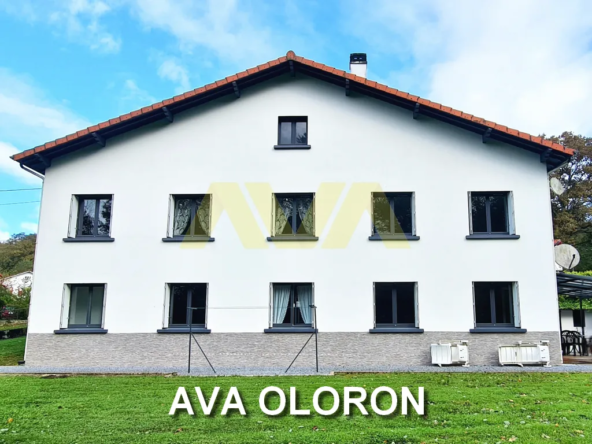 Maison familiale spacieuse à Ledeuix près d'Oloron