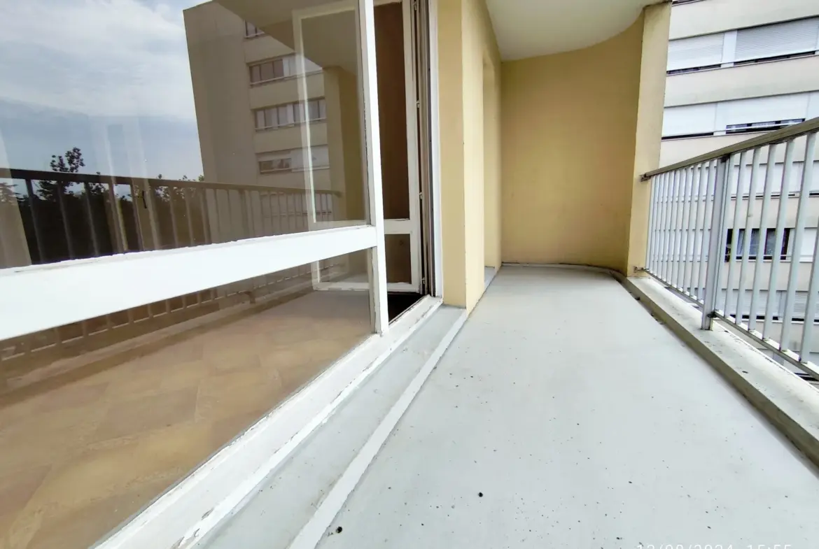 Appartement spacieux T2 à vendre à Pontoise avec balcon 