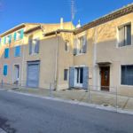 Maison de village à vendre - 3 chambres et dépendance - Camaret sur Aigues