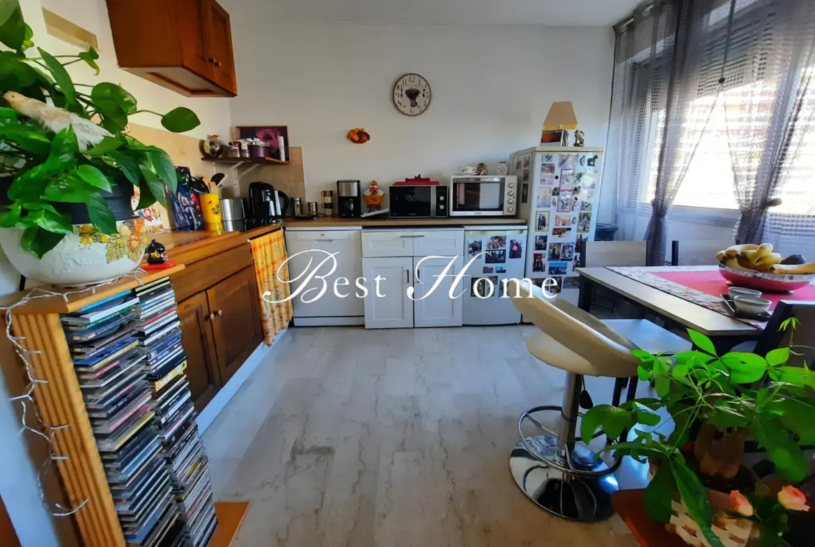 À vendre : Appartement type 2 avec terrasse et parking à Nîmes 