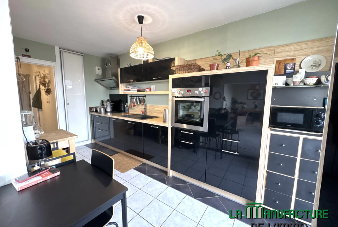 Appartement F4 à vendre à Villeboeuf le Haut, Saint-Étienne 