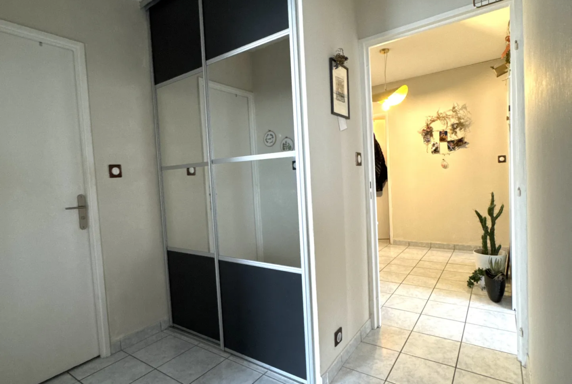 Appartement F4 à vendre à Villeboeuf le Haut, Saint-Étienne 